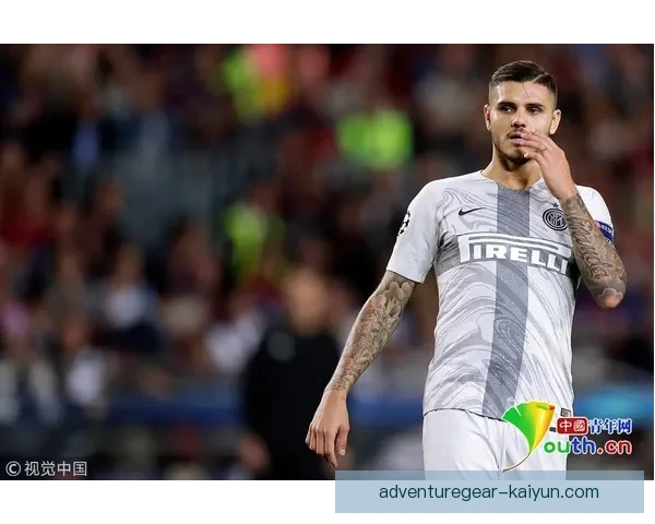 拉菲尼亚庆祝动作起源解析，展现其独特风格与背景故事