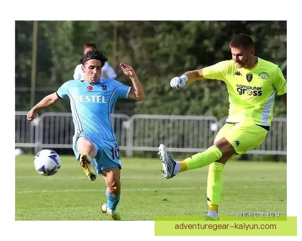 塔雷米获评亚洲最佳前锋，状态回暖引发广泛关注