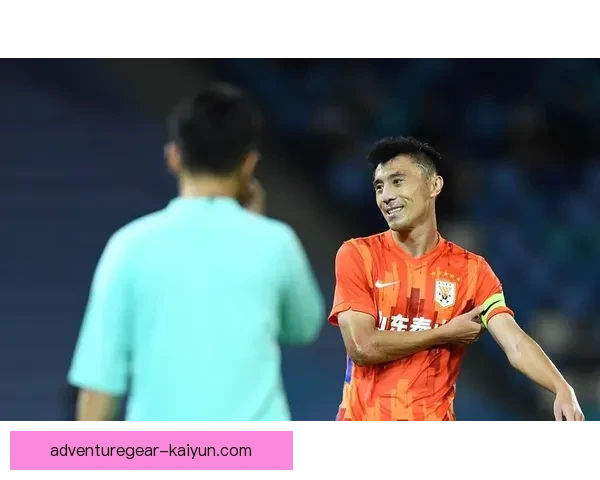 山东泰山郑铮队长连续发挥稳定，球队状态逐渐回暖，值得关注